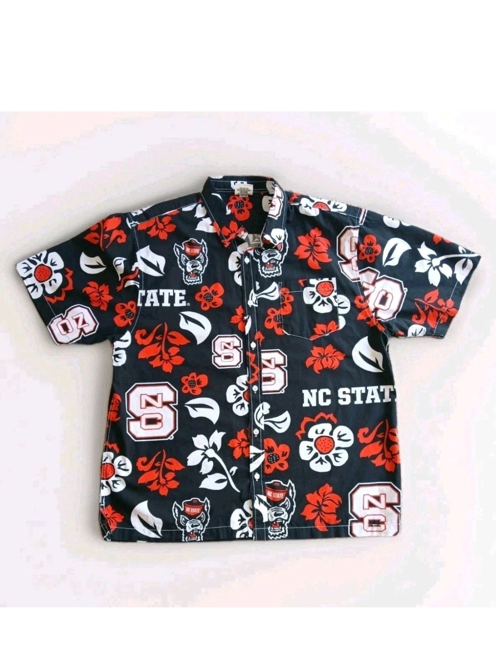 NC State Men’s Short-Sleeve Hawaiian Button-Down Shirt Cotton Black & Red XL